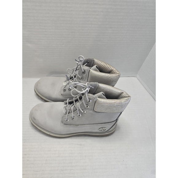 Women Timberland Boots - Picture 4 of 9